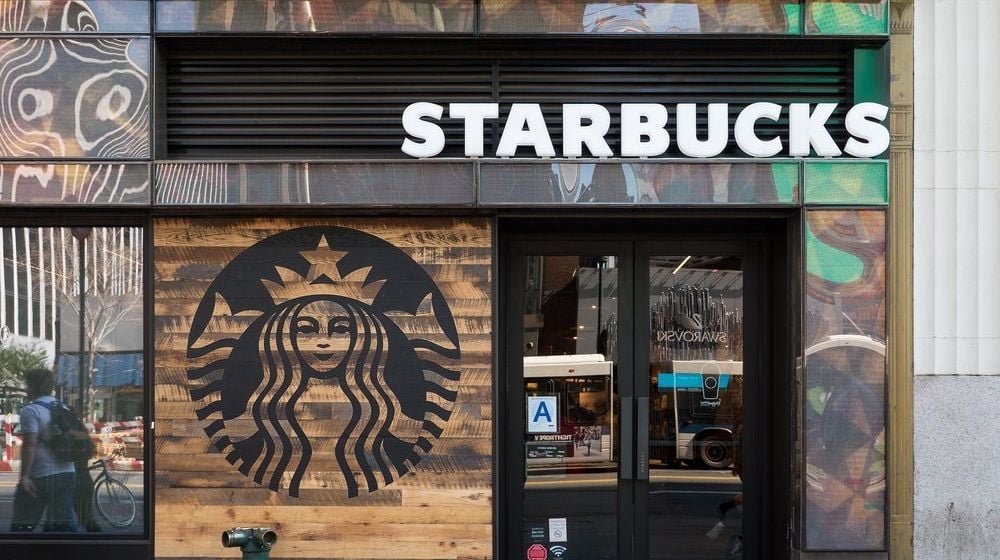 Starbucks Store | Starbucks Offers U.S. Employees One-Way “Lyft” Ride to Polls | Featured