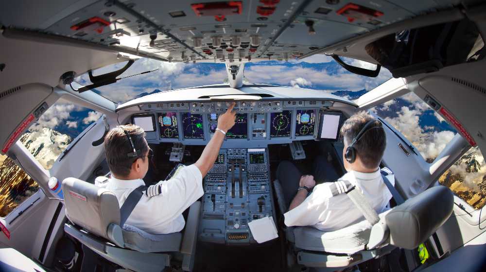 The Aircraft pilots at work | Boeing and Airbus Warn Over 5G Technology Safety Concerns | featured
