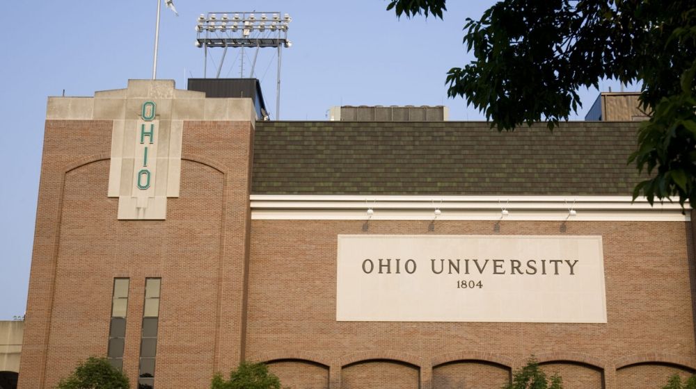 Ohio University building | Kent State ‘Gun Girl’ Says She Received ‘Riot’ Welcome at Ohio University | Featured