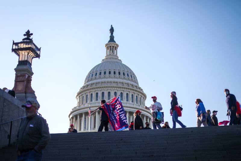 Thousands of Trump supporters gather at the US Capitol and the Supreme Court | Washington Post and ABC News Poll Show Americans Trust Republicans More in Key Issues 