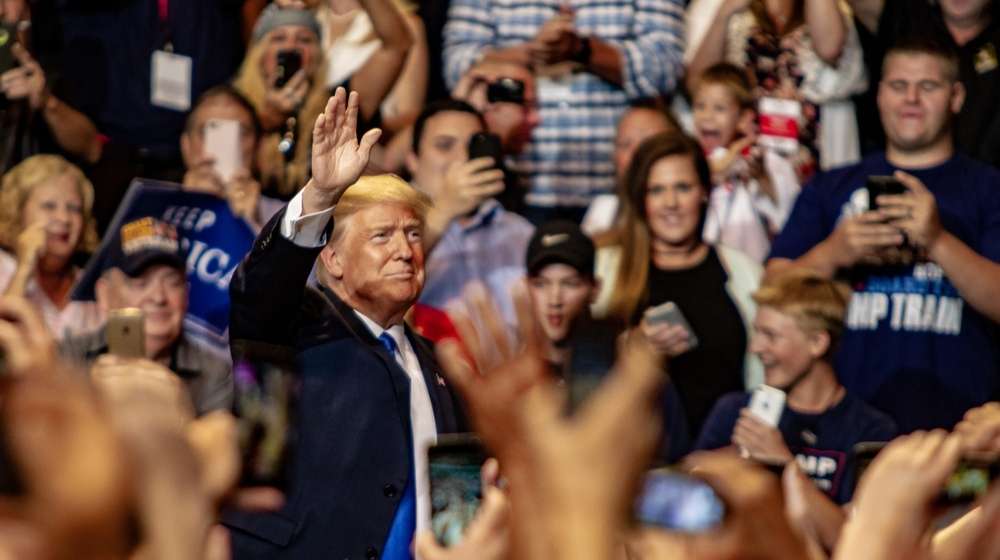 Trump Destroys Biden For Destroying America at Ohio Rally-ss-Featured