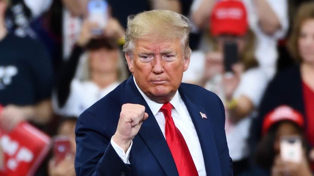 Trump Tells Dinner Guest He Will Run For President in 2024-ss-Featured