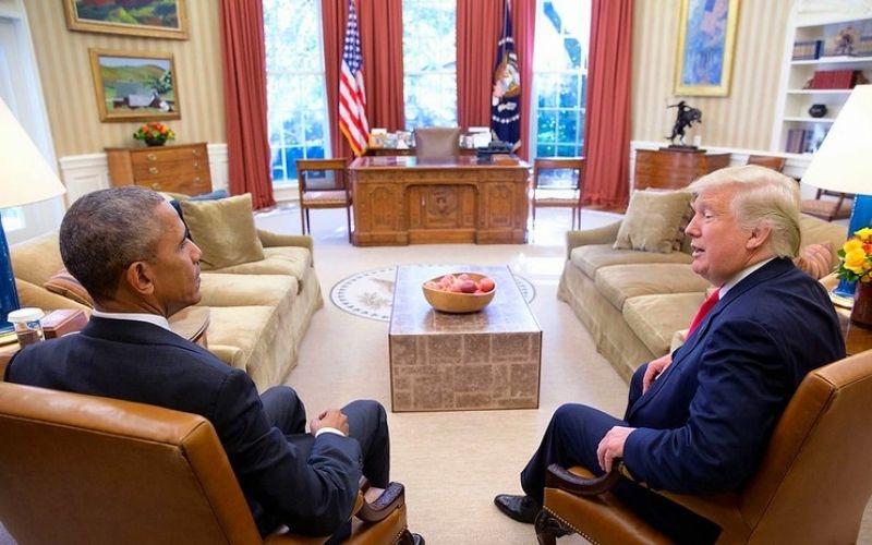 Trump Meets with Obama in the Oval Office | Obama Slams Trump; Says He Treats the Presidency Like a Reality Show