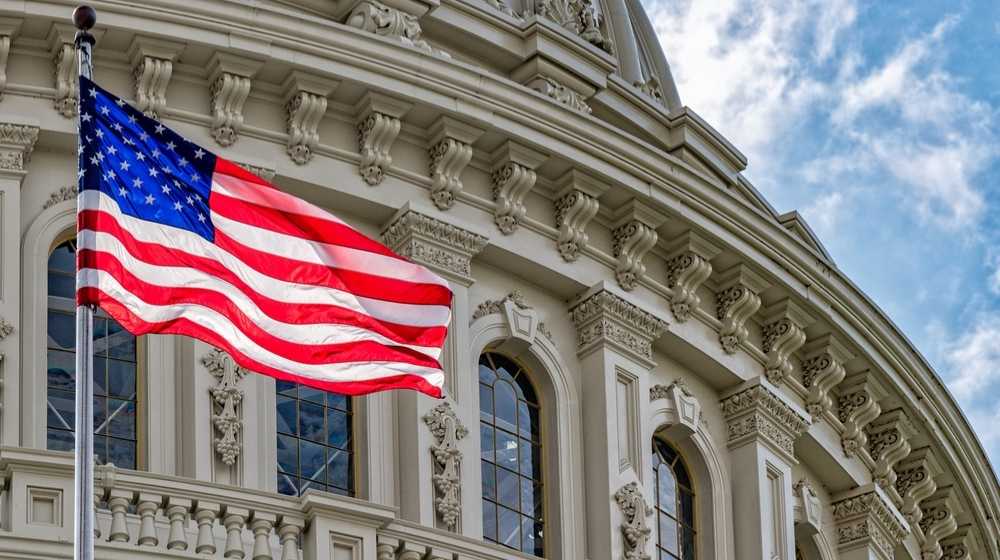 U.S. Capitol Building Dome-Democrats Seek Alternatives to $15 Minimum Wage in COVID Stimulus Bill-ss-Featured