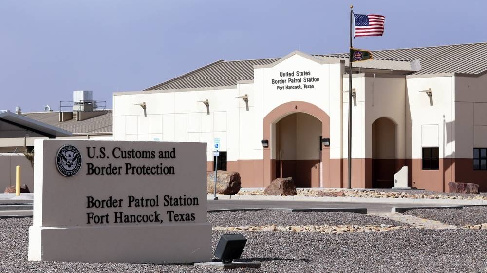 US Customs and Border Protection - Texas GOP Rep. Sounds Alarm on What Biden's Doing to the U.S. Border -ss-Featured