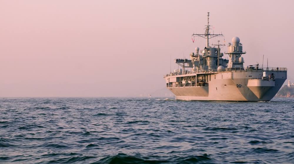 US Warship in Foreign Waters | US military ship fires 30 warning shots | Featured