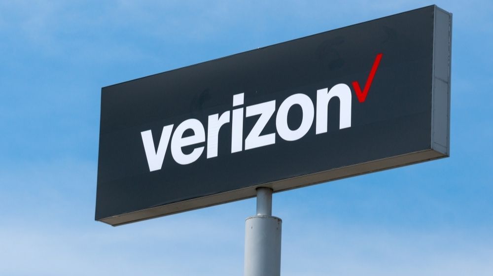 Verizon Wireless Sign and Trademark Logo | Verizon Announces Disney Bundle for “Play More Unlimited” and “Get More Unlimited” Packages | Featured
