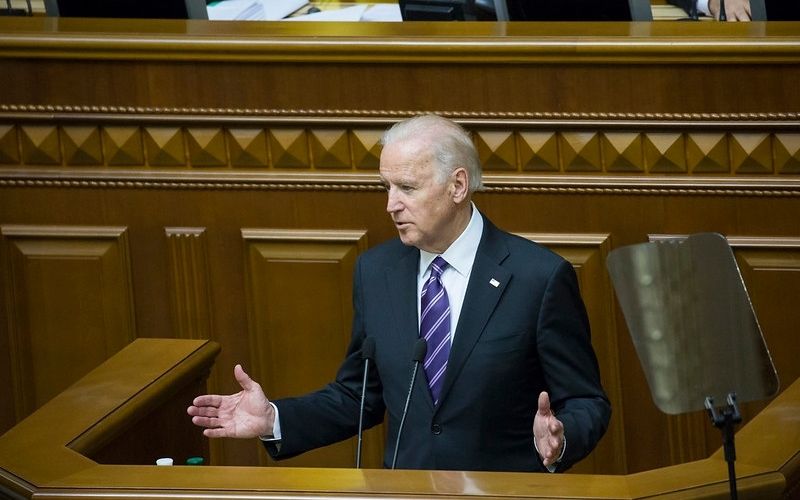 2020 Presidential Candidate Joe Biden | Biden Should Debate Pelosi on Whether to Debate Trump