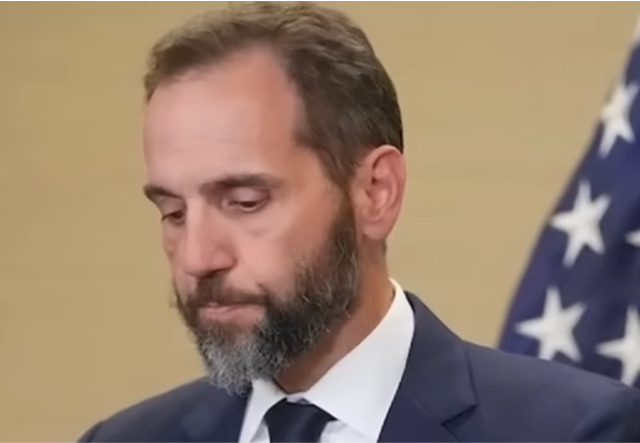 Jack Smith Resigns in Disgrace From FBI As Judge Freezes Release of His Final Report