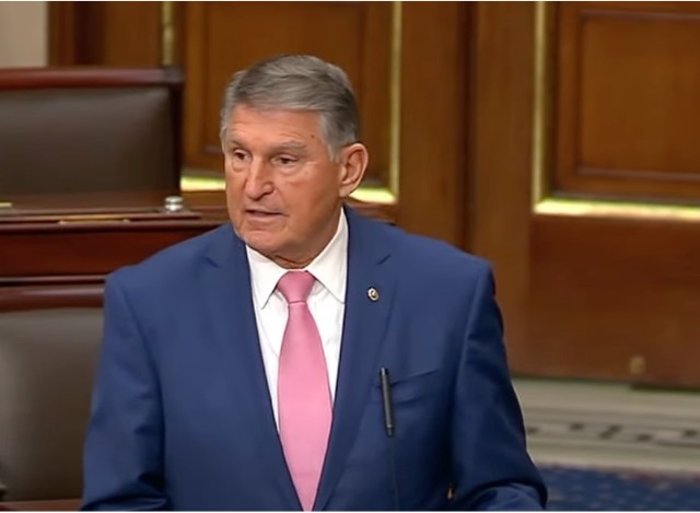 Outgoing Senator Joe Manchin Slams ‘Toxic’ Democratic Party: ‘This Country is Not Going Left’