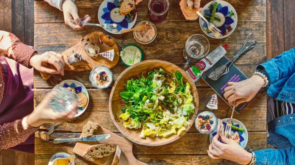 vegan meal | Are Conservatives and Liberals Able to Dialog with Each Other? | featured